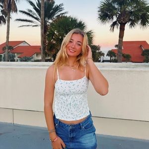 Meet your Posher, Lizzie